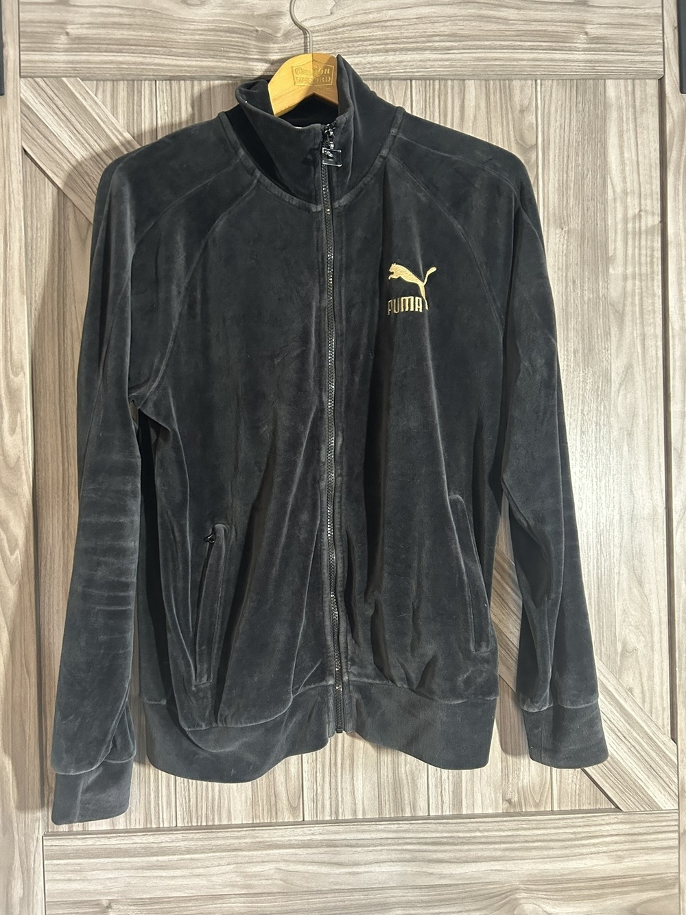 PUMA Black Velour Full-Zip Track Jacket Gold Logo Style 539874-01 Size M/L